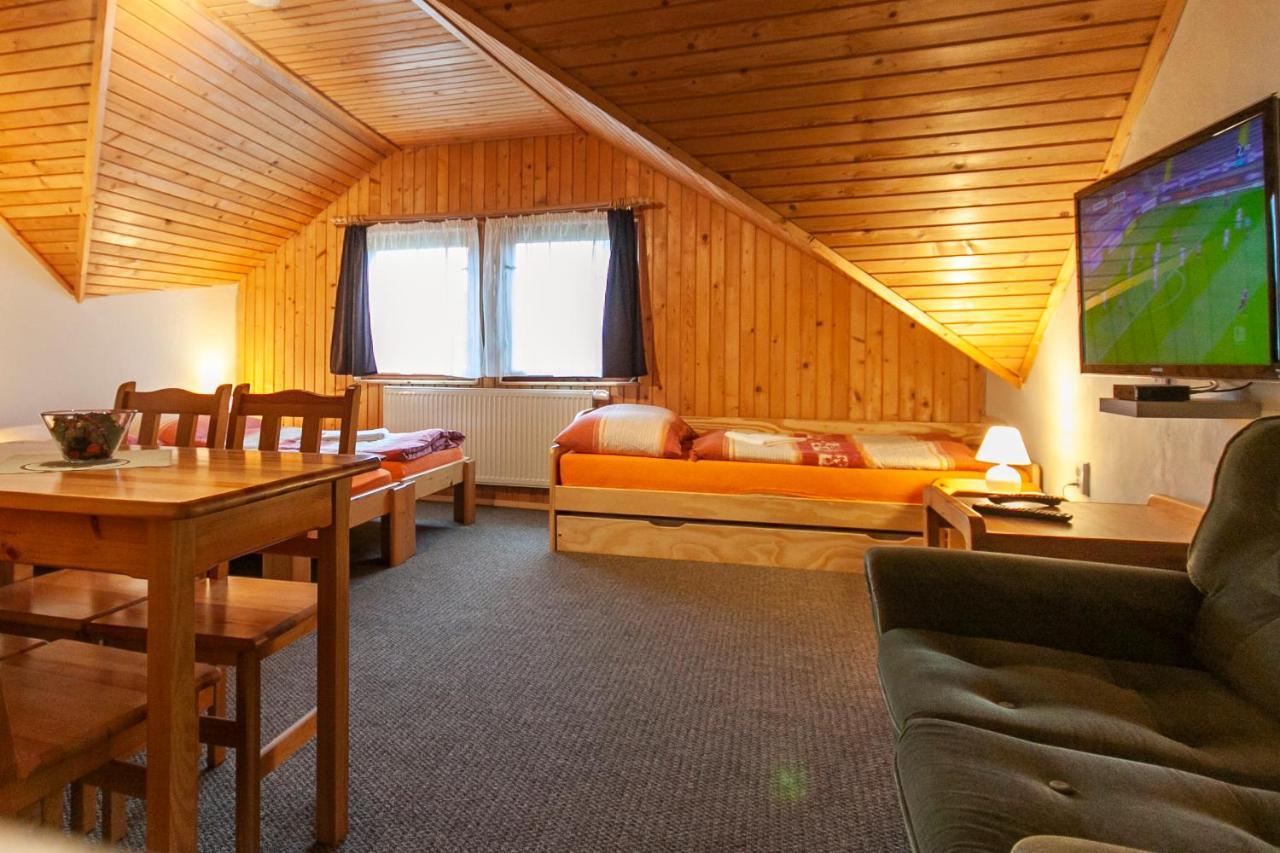 Levial Homestay Velky Slavkov